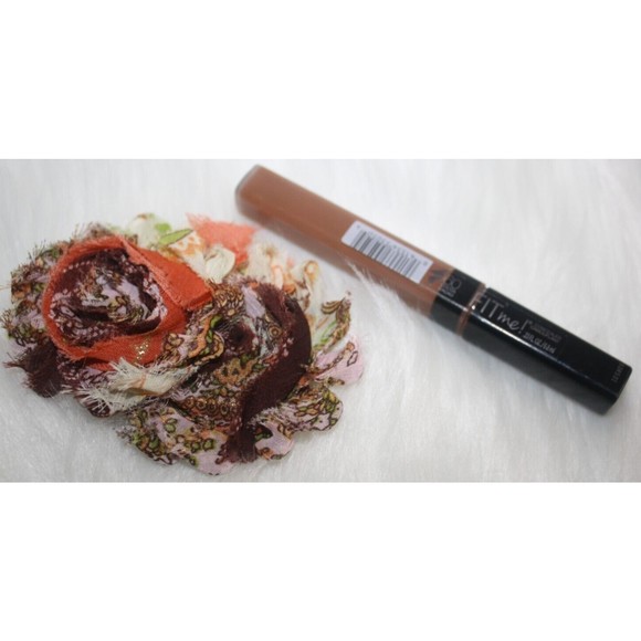 Maybelline New York Fit Me Liquid Concealer Makeup, Pack of 1, 60 COCOA - Picture 3 of 3